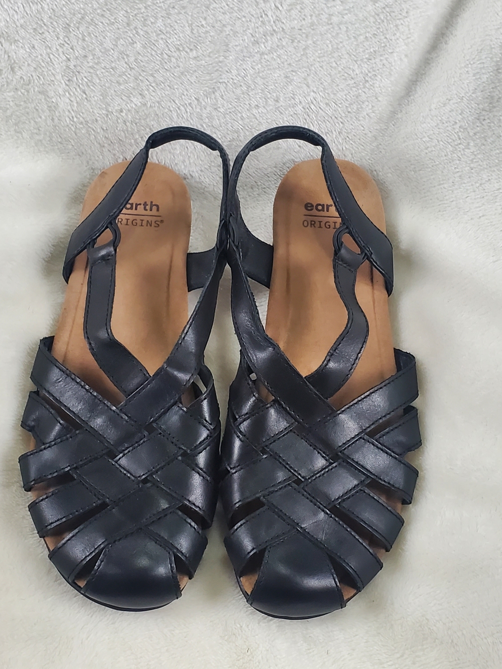 Earth Origins Berri Black Fisherman Sandals *NO Size Tag*